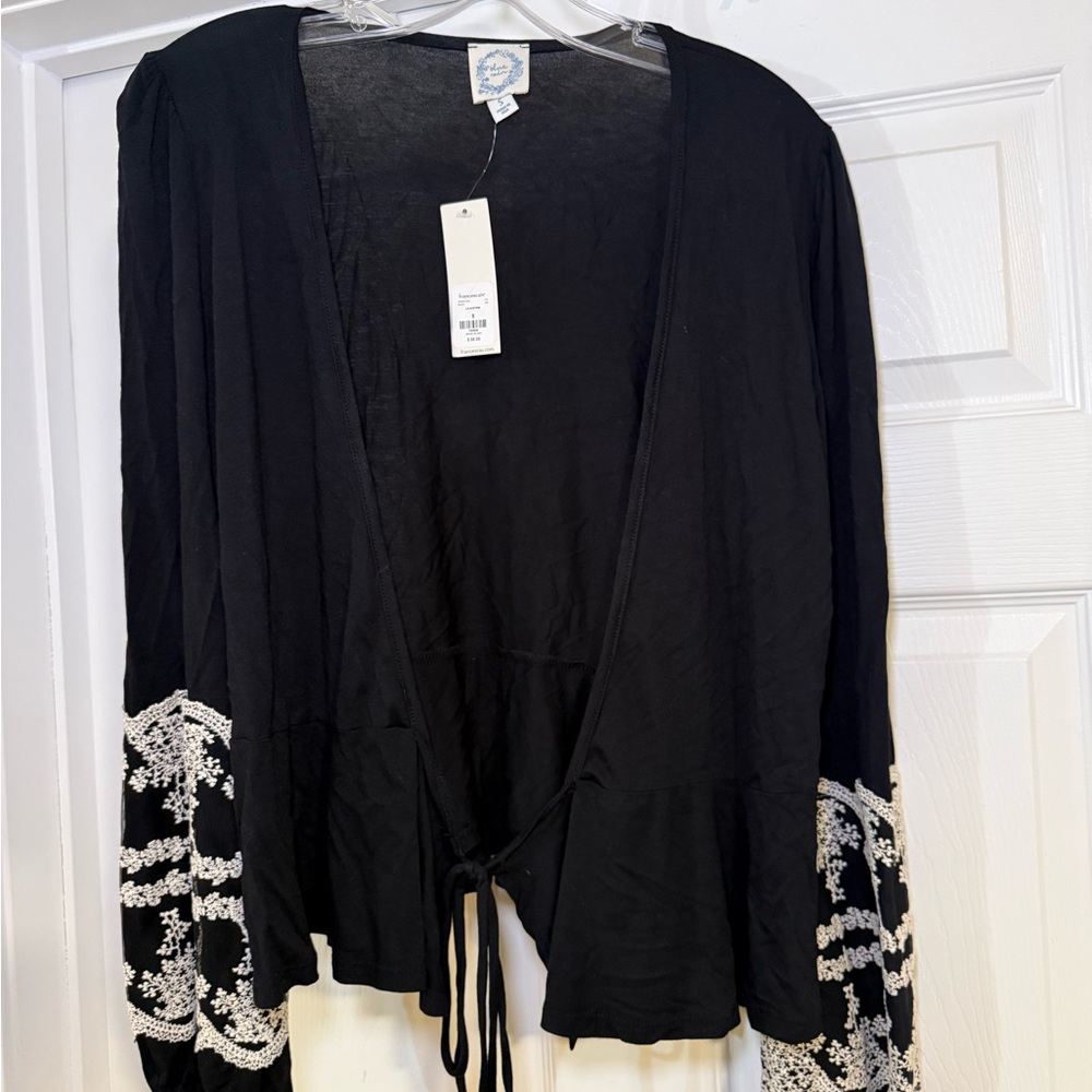 Francesca’s Brand New Wrap/Tie Top